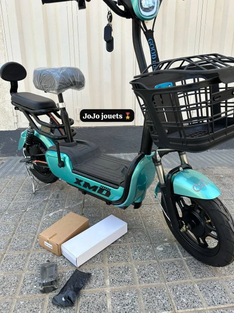 Vue 20 de Cyclomoteur XMD 400 Lithium 48V 15Ah – EMOVE