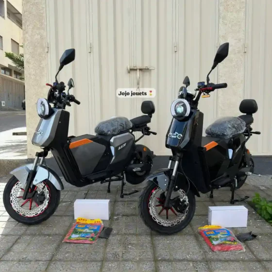 Vue 2 de MOTO ÉLECTRIQUE U3 PERFORMANCE 2000W - Emove