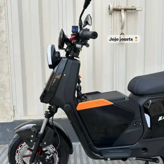Vue 7 de MOTO ÉLECTRIQUE U3 PERFORMANCE 2000W - Emove