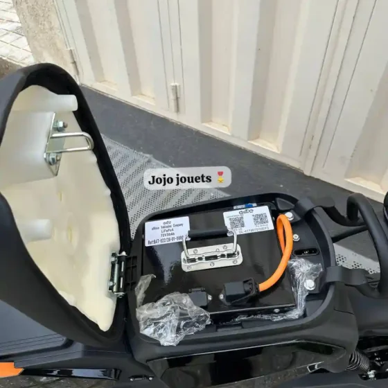 Vue 12 de MOTO ÉLECTRIQUE U3 PERFORMANCE 2000W - Emove