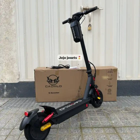 Vue 4 de Trottinette Électrique CADIILO Classic ES1005
