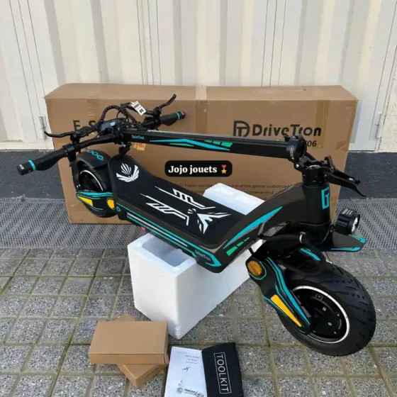 Vue 15 de Trottinette Électrique DRIVETRON DT06 60V
