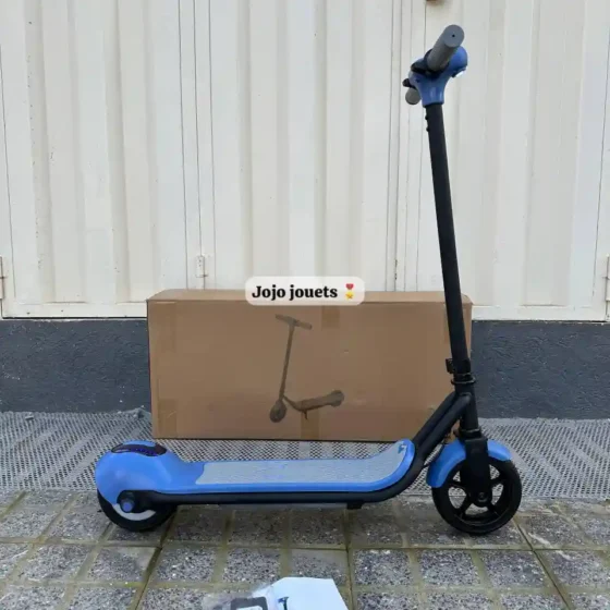 Vue 9 de Trottinette électrique pour enfants Phantom Bluetooth 24V