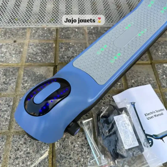 Vue 16 de Trottinette électrique pour enfants Phantom Bluetooth 24V