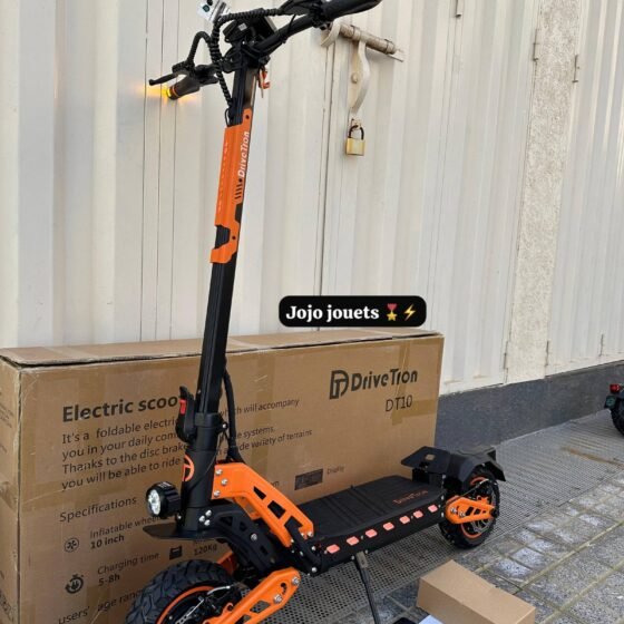 Vue 2 de Trottinette Électrique DRIVETRON DT10 PRO 52V