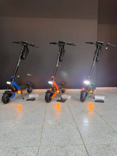 Vue 3 de Trottinette Électrique ITALIANO Q9 Max