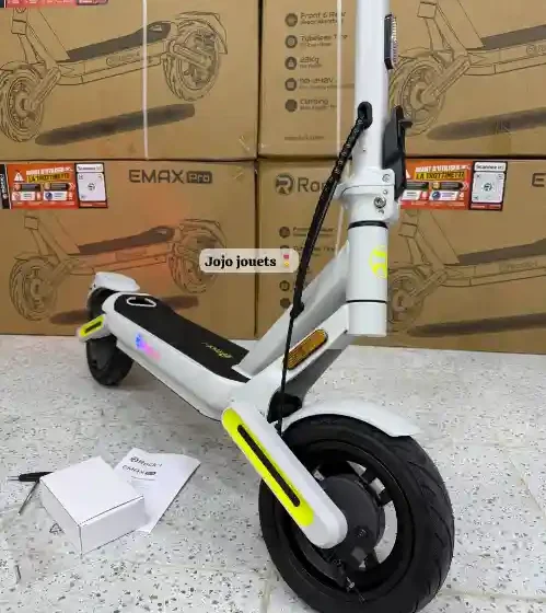 Vue 4 de Trottinette Électrique ROCK-I EMAX PRO